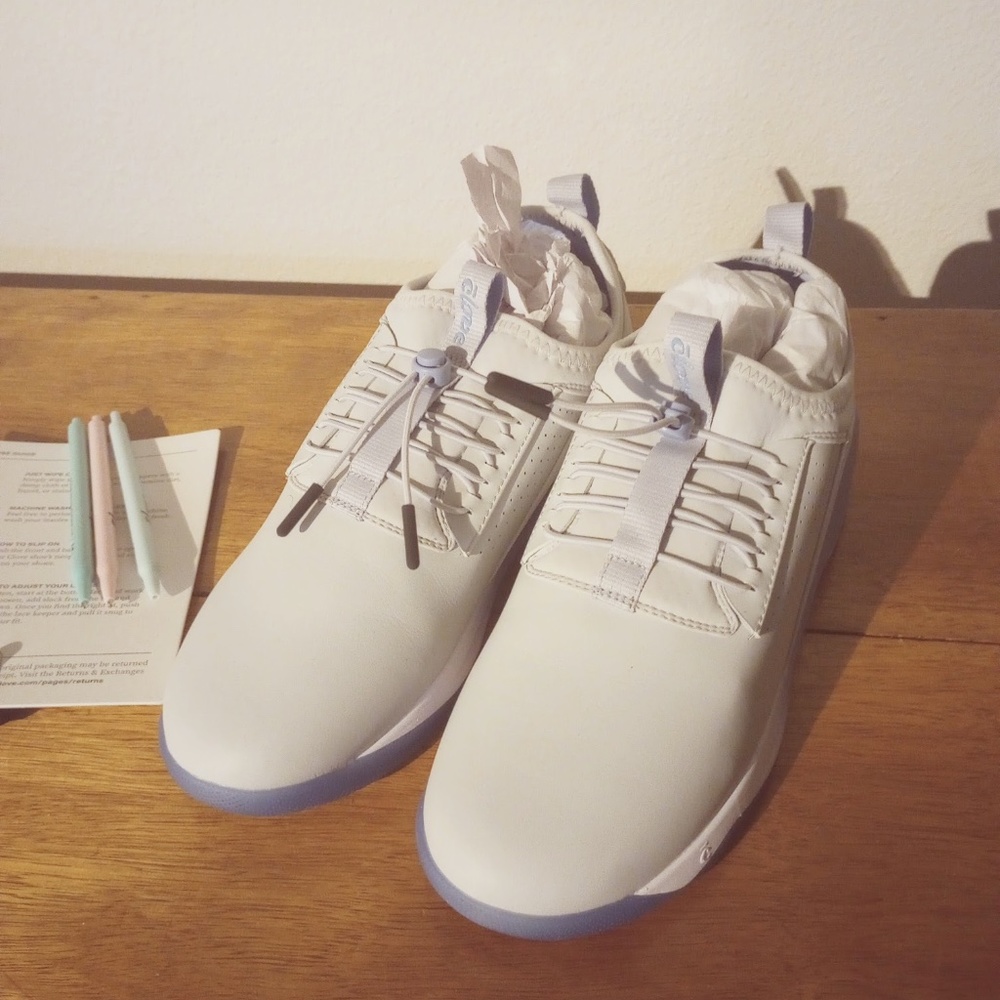 BRAND NEW Grey Matter Clove Shoes, Women's Size 11